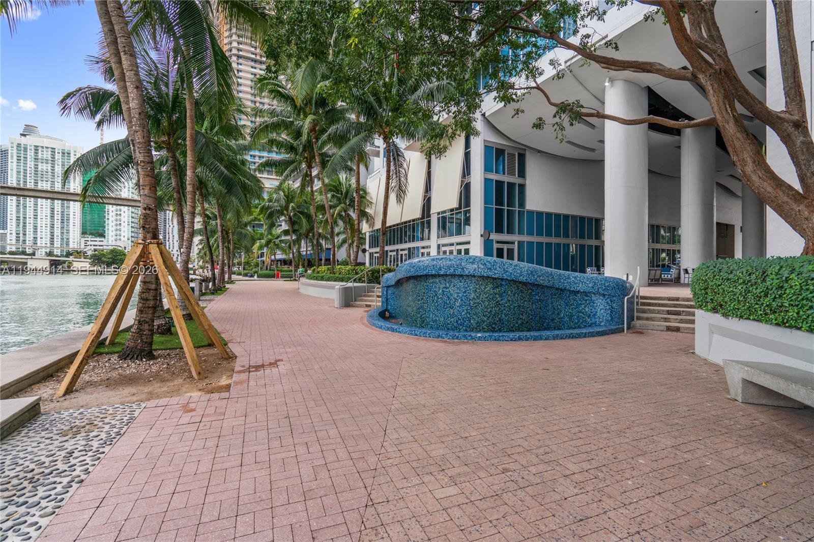 185 Southwest 7th Street, Unit 2702 Miami, FL 33130 - Photo 63 of 71