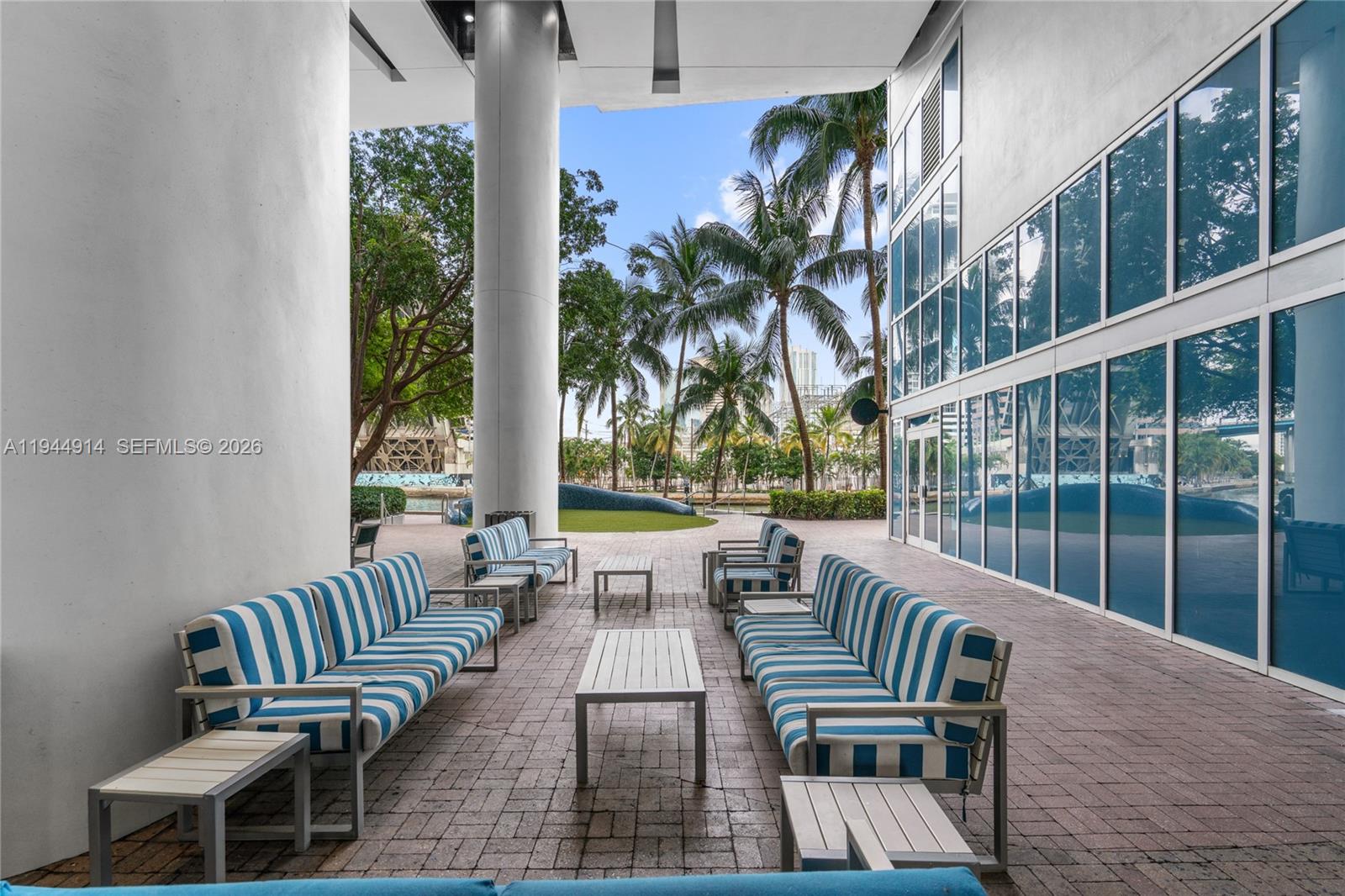 185 Southwest 7th Street, Unit 2702 Miami, FL 33130 - Photo 69 of 71