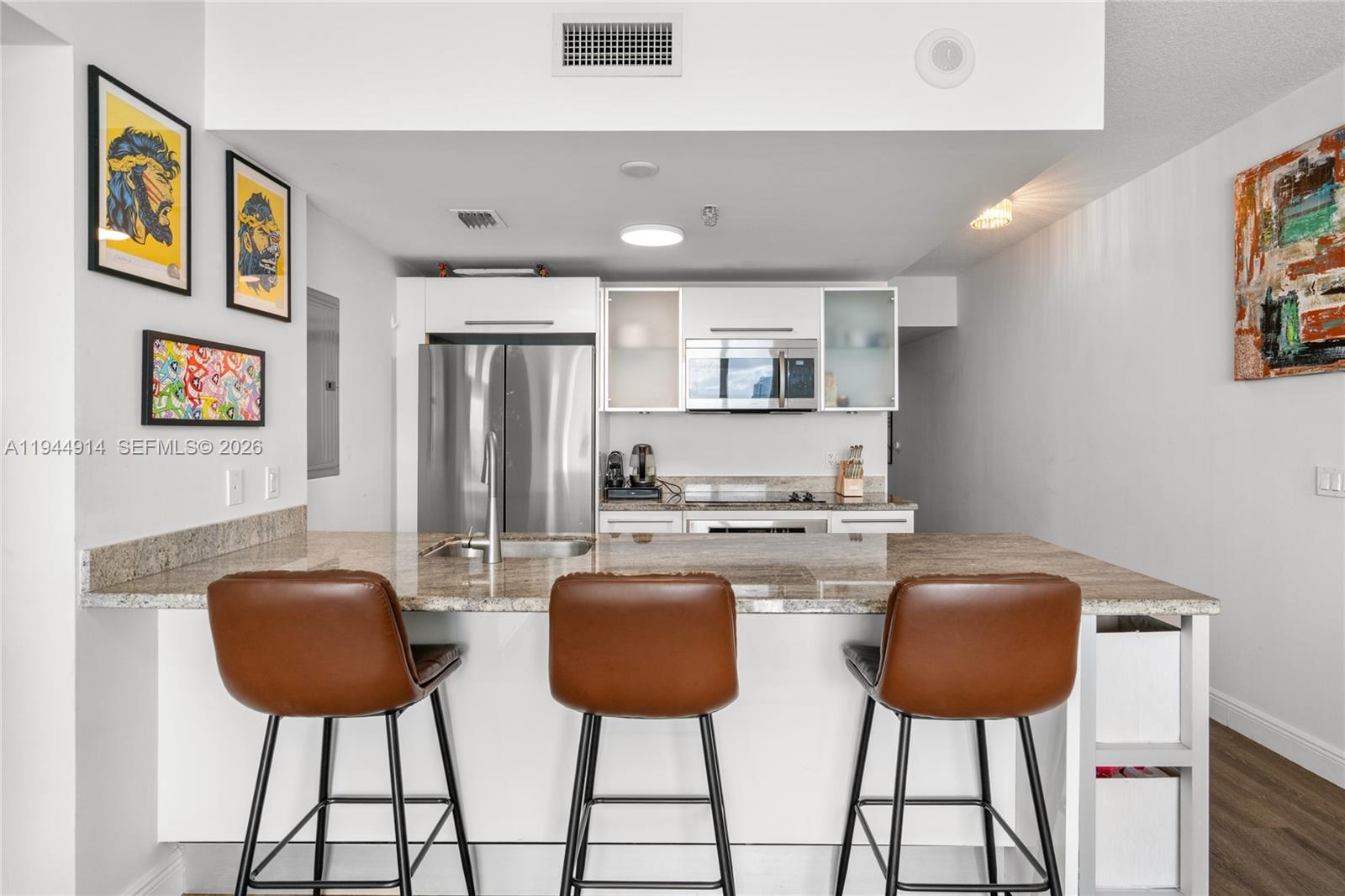 185 Southwest 7th Street, Unit 2702 Miami, FL 33130 - Photo 9 of 71