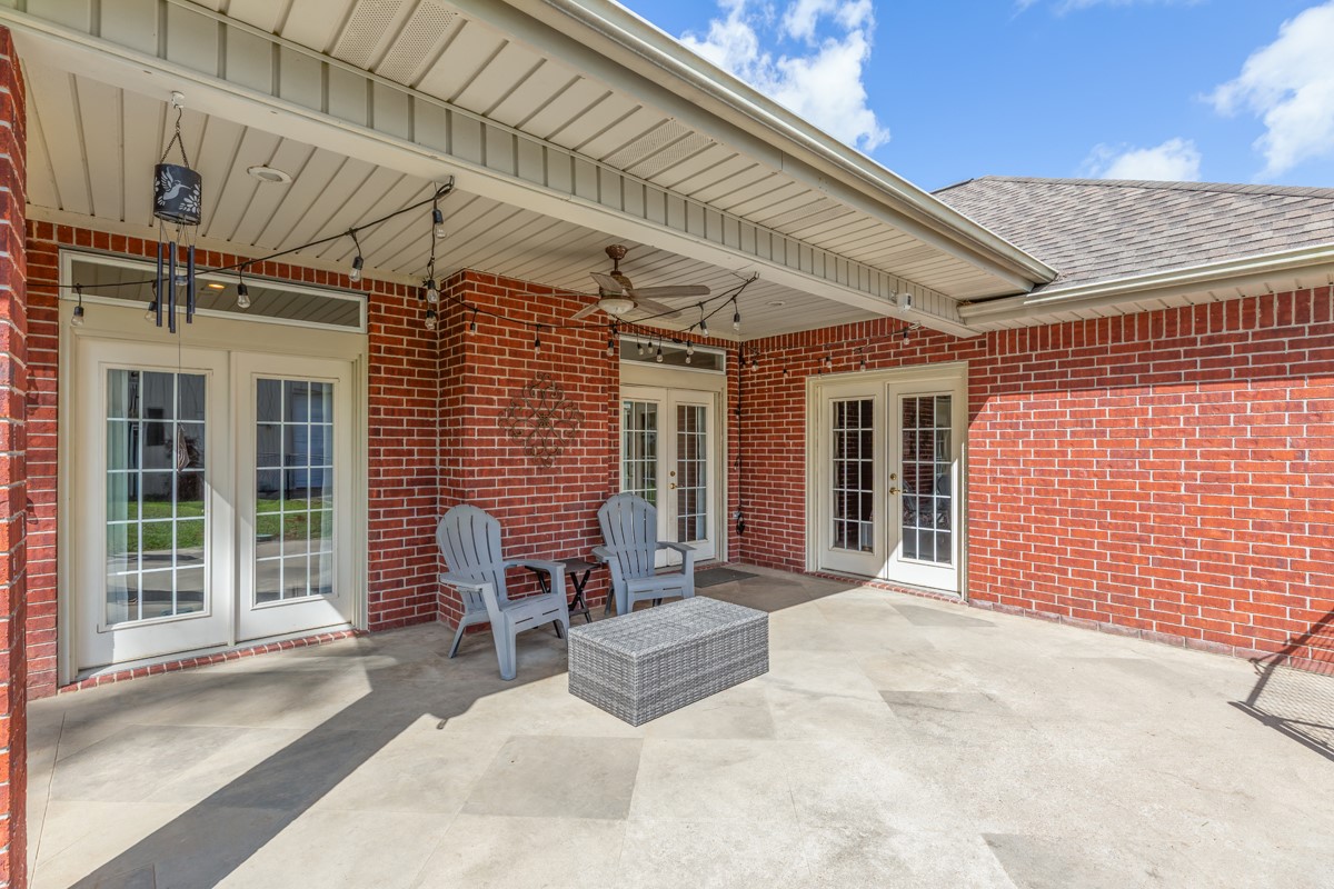 430 Bonura Road Sour Lake, TX 77659 - Photo 36 of 50 a balcony with furniture and large windows