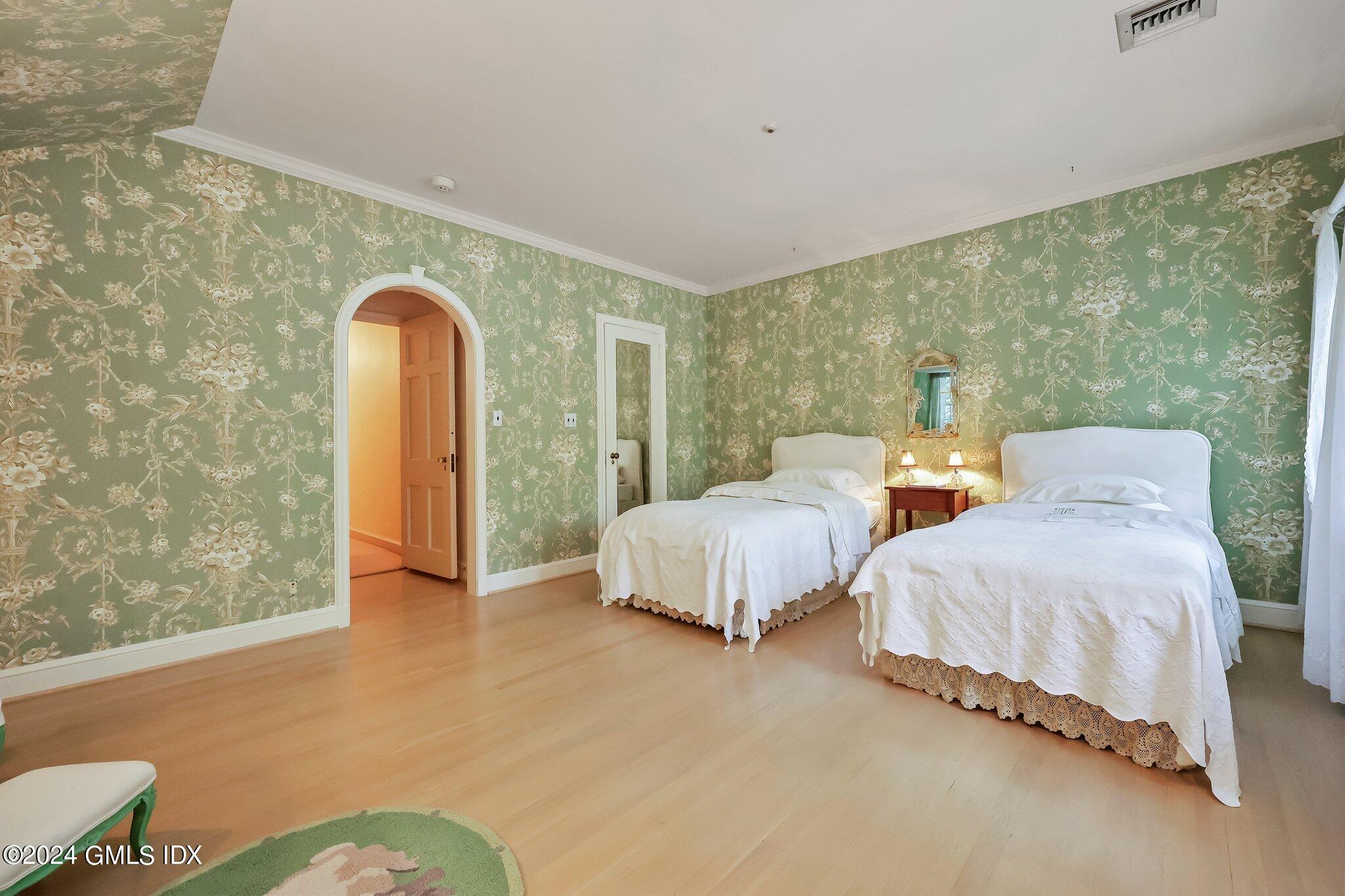 17 Alden Road Greenwich, CT 06831 - Photo 16 of 27 103-web-or-mls-17-alden-rd