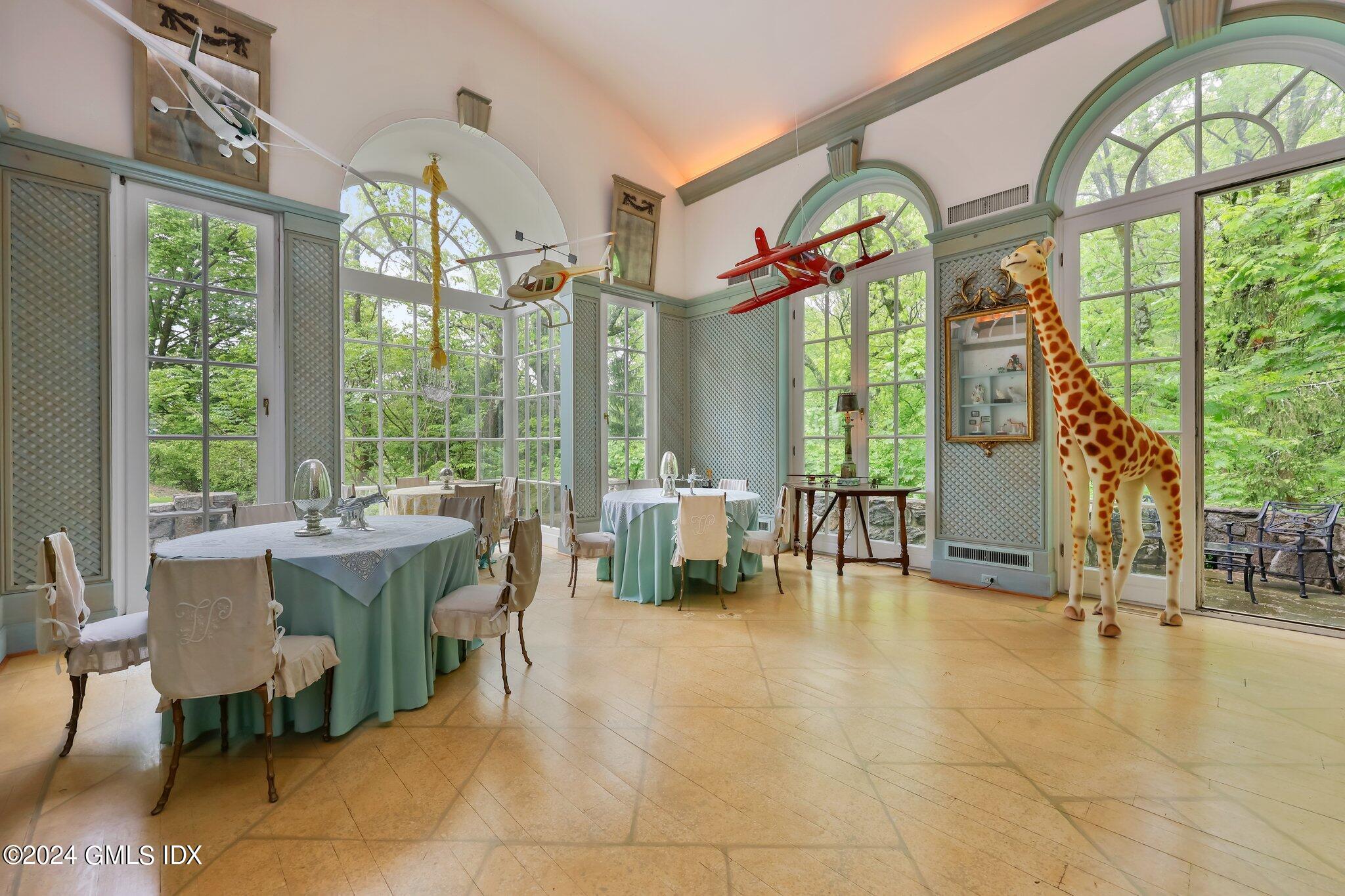 17 Alden Road Greenwich, CT 06831 - Photo 3 of 27 43-web-or-mls-17-alden-rd