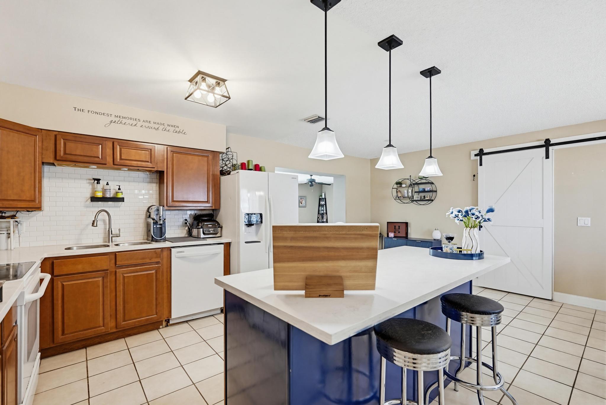 1864 Southeast Lafayette Street Stuart, FL 34997 - Photo 8 of 37 DSC09581