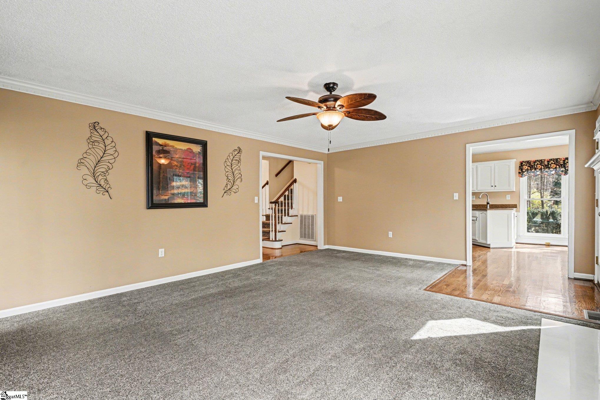 605 Shadow Oaks Drive Easley, SC 29642 - Photo 8 of 38