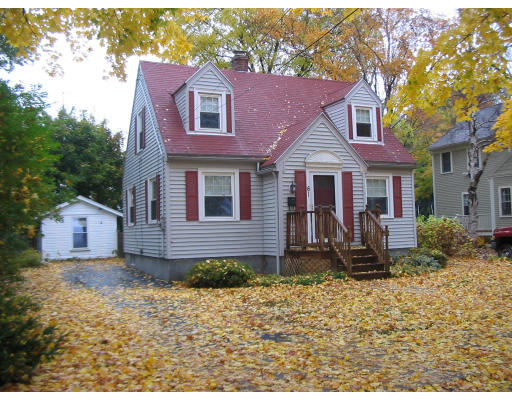 61 Dearborn Street Salem, MA 01970 - Photo 1 of 11 Gallery Image 1