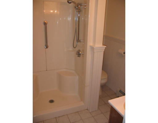 61 Dearborn Street Salem, MA 01970 - Photo 3 of 11 Gallery Image 3