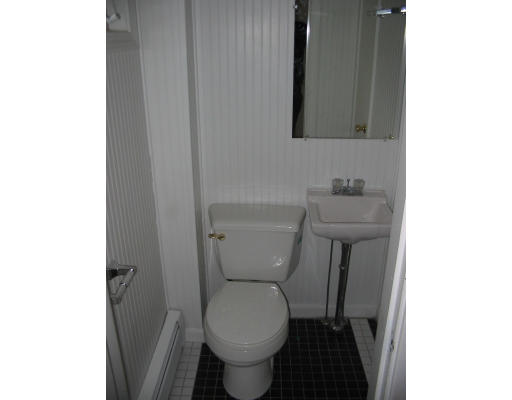 61 Dearborn Street Salem, MA 01970 - Photo 4 of 11 Gallery Image 4