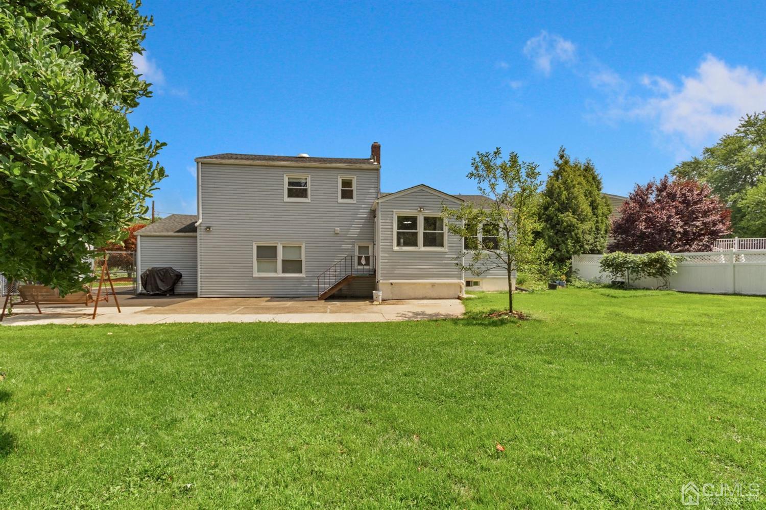 64 Winding Road Iselin, NJ 08830 - Photo 25 of 27 Gallery Image 25