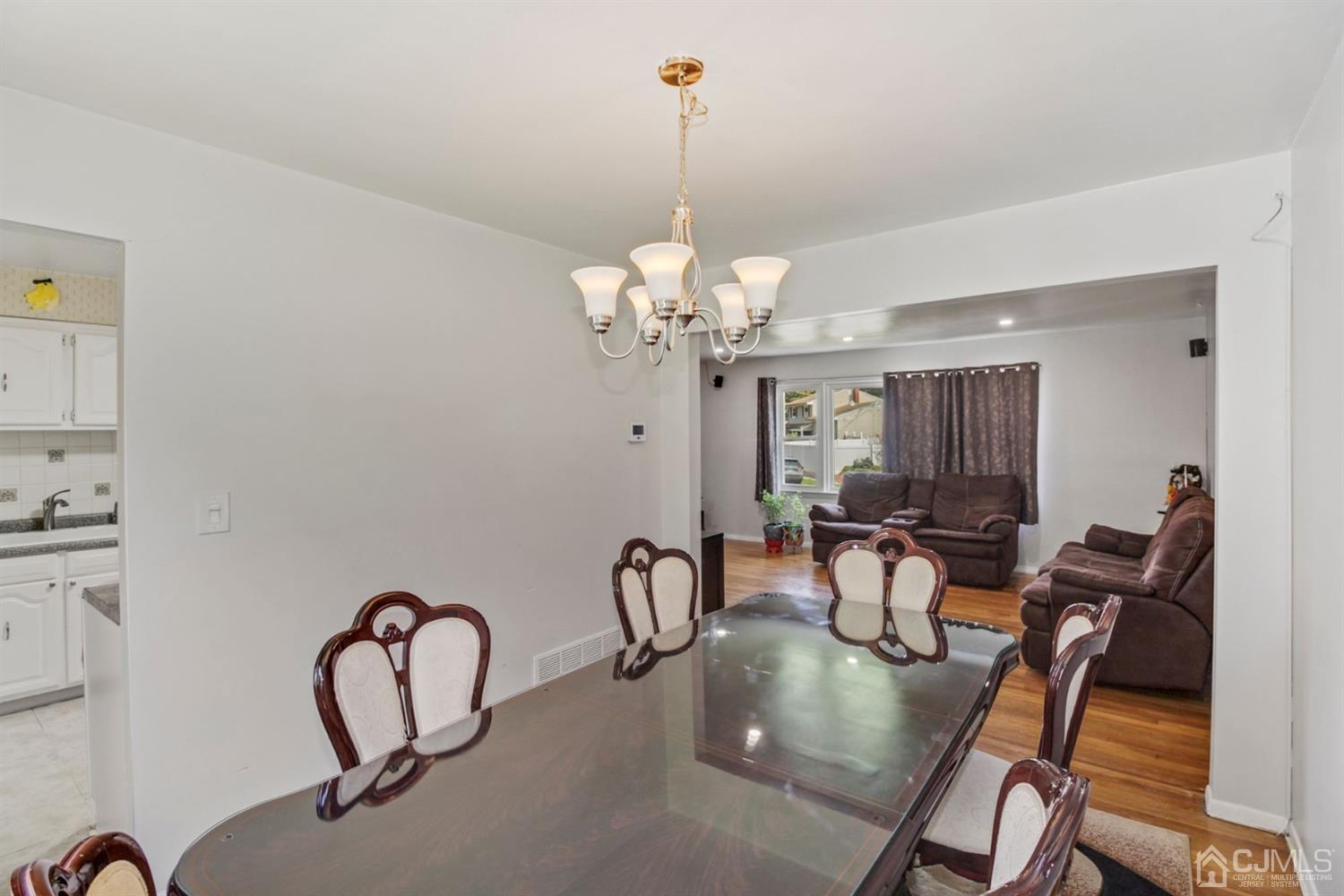 64 Winding Road Iselin, NJ 08830 - Photo 7 of 27 Gallery Image 7