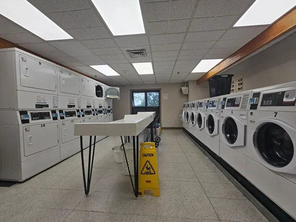 $325,000 | 133 Commander, Unit 219, Quincy, MA 02171