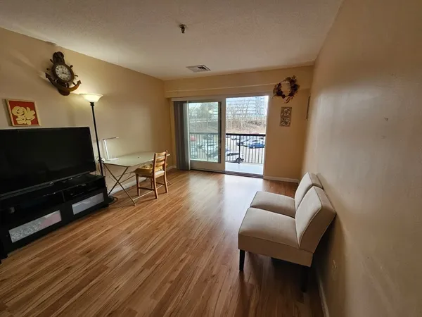 $325,000 | 133 Commander, Unit 219, Quincy, MA 02171