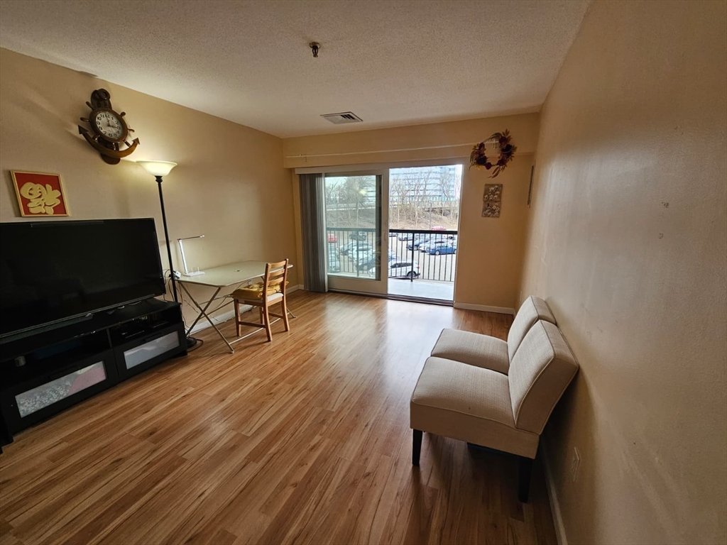 133 Commander, Unit 219 Quincy, MA 02171 - Photo 2 of 15