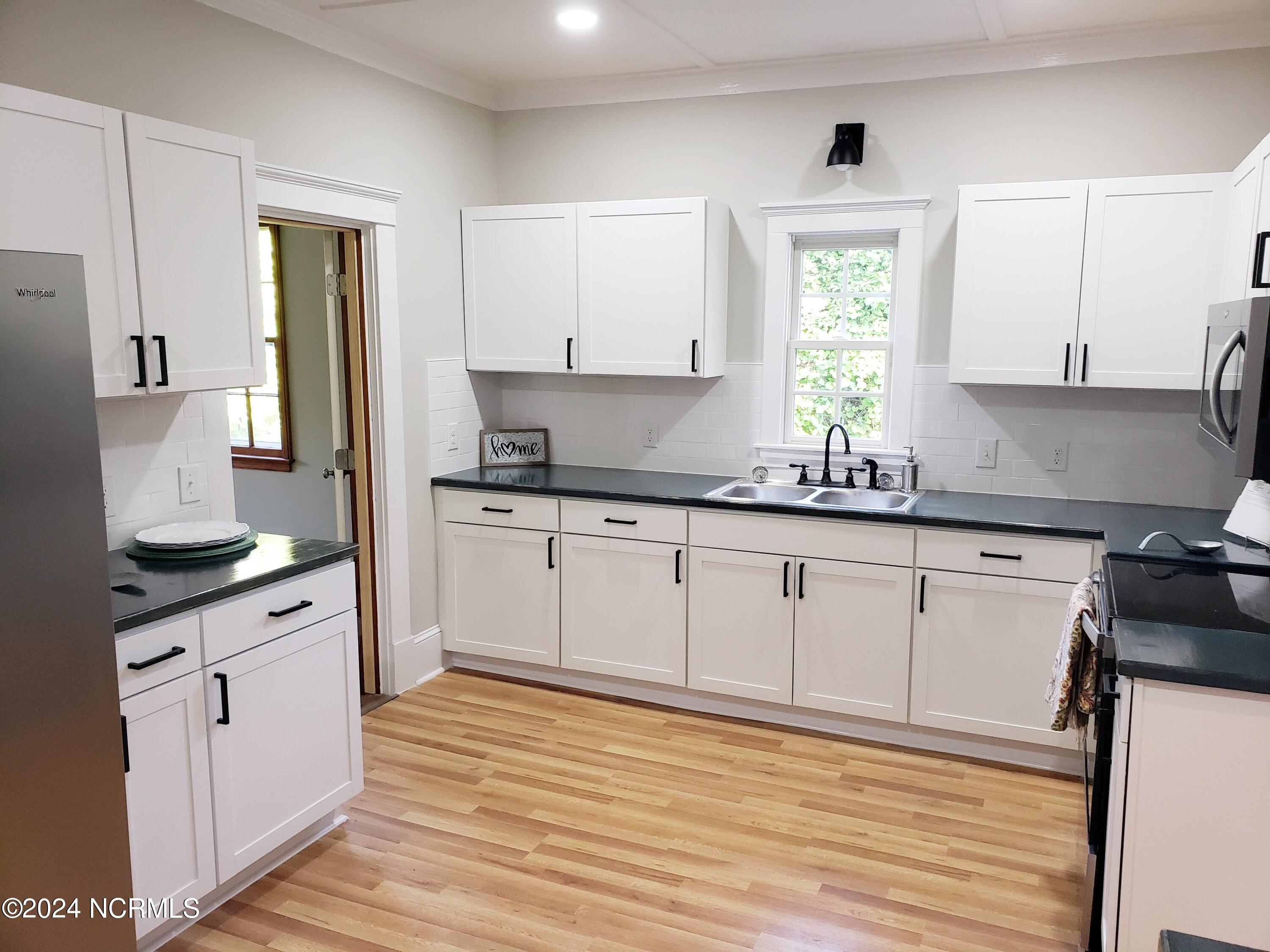 119 Maple Street Brunswick, NC 28472 - Photo 21 of 30 20240429_090127