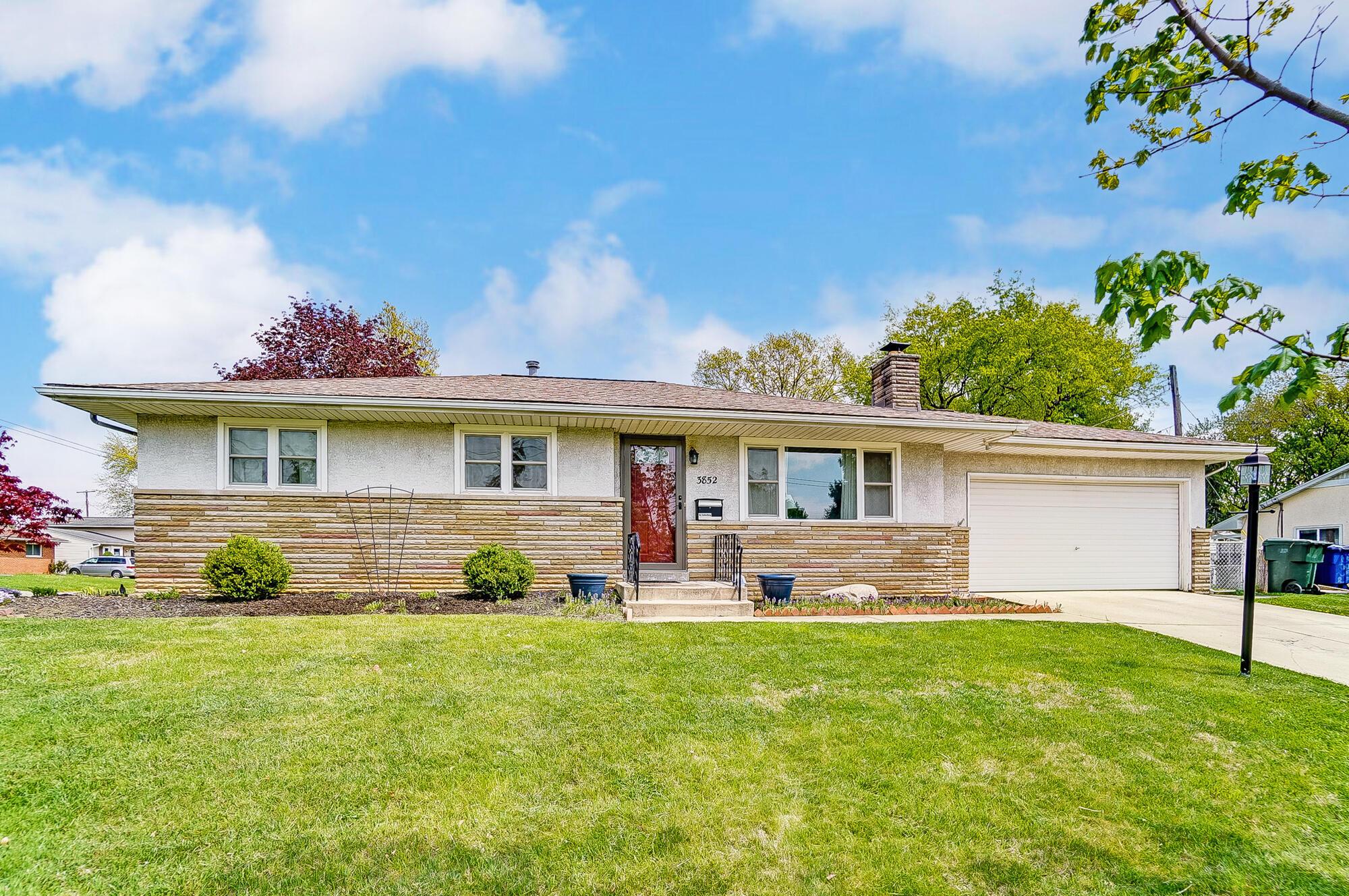 3852 Beulah Road Columbus, OH 43224 - Photo 1 of 44 Welcome to Northridge Manor!