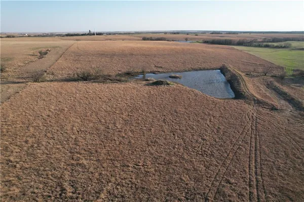 $1,424,500 | 1454 271 St Road, Latham, KS 67072