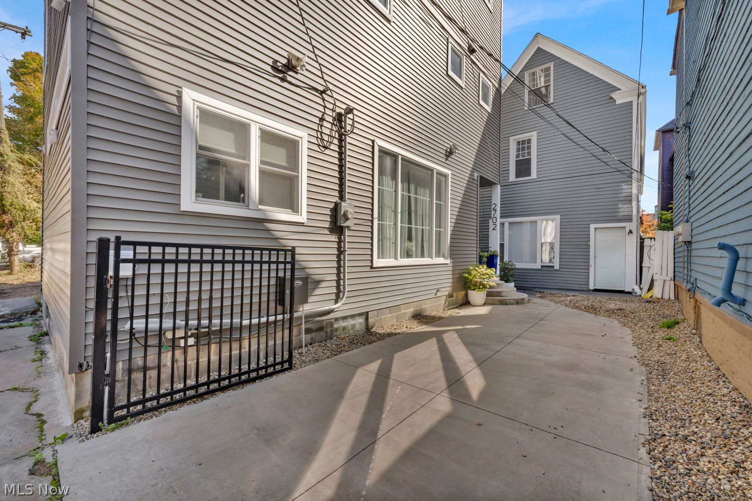 2702 Bridge Avenue Cleveland, OH 44113 - Photo 1 of 39