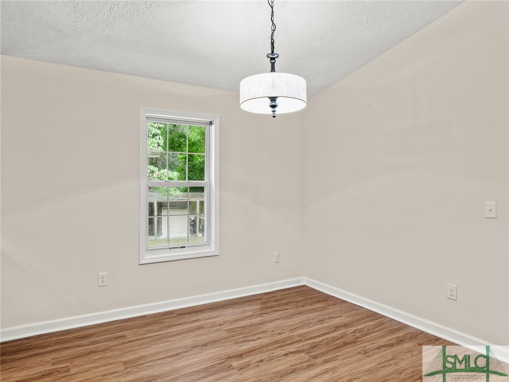 186 Mt Pleasant Road Clyo, GA 31303 - Photo 8 of 22 Dining Room