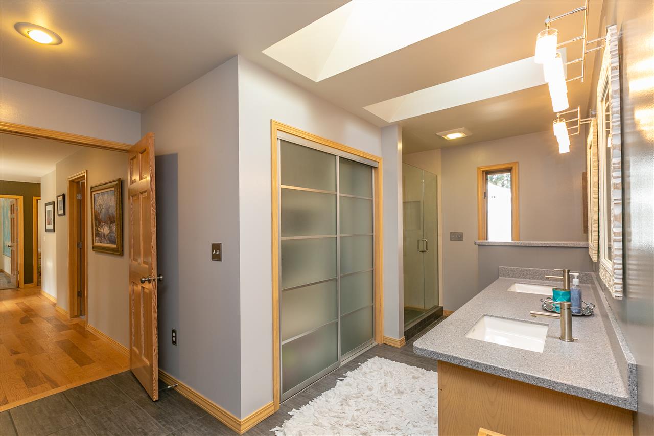 910 East Overbluff Road Spokane, WA 99203 - Photo 11 of 20 Gallery Image 11