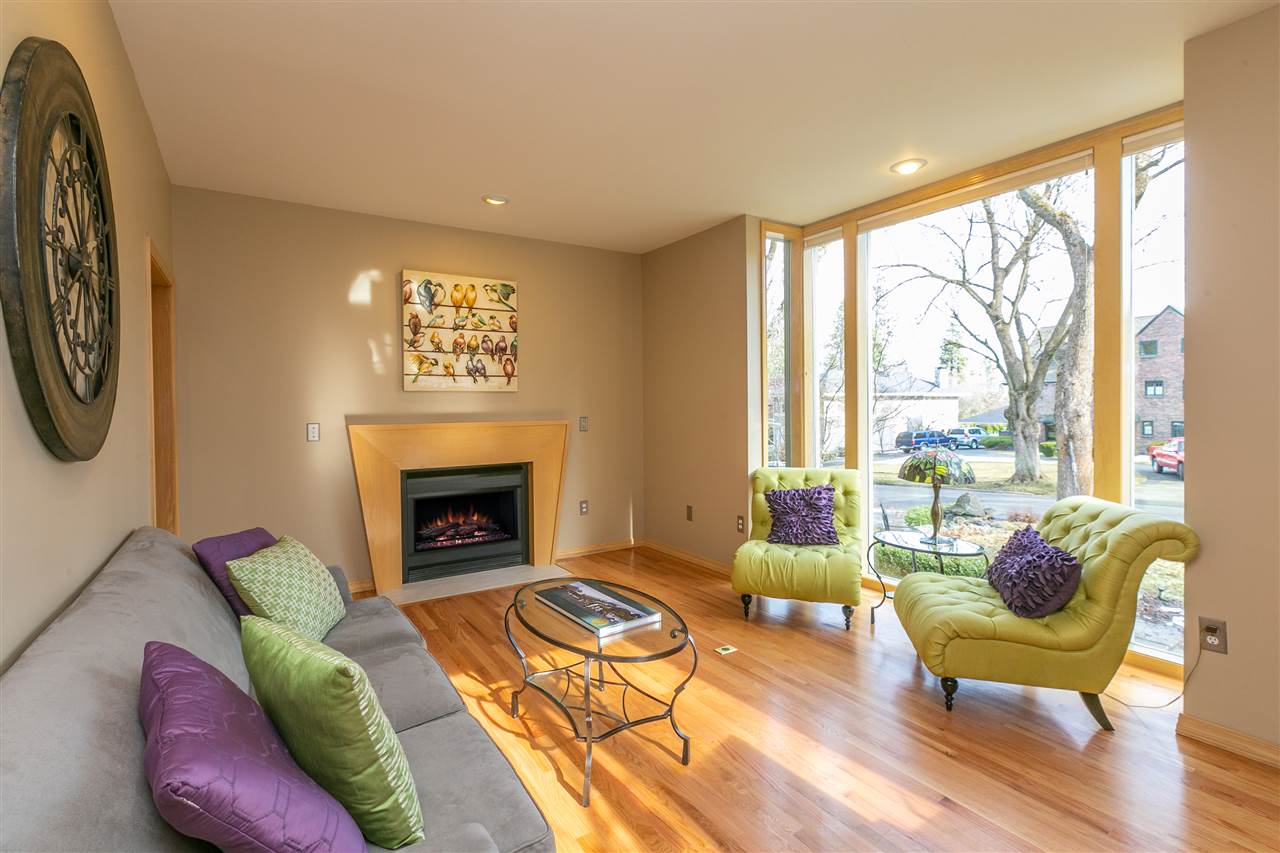 910 East Overbluff Road Spokane, WA 99203 - Photo 3 of 20 Gallery Image 3
