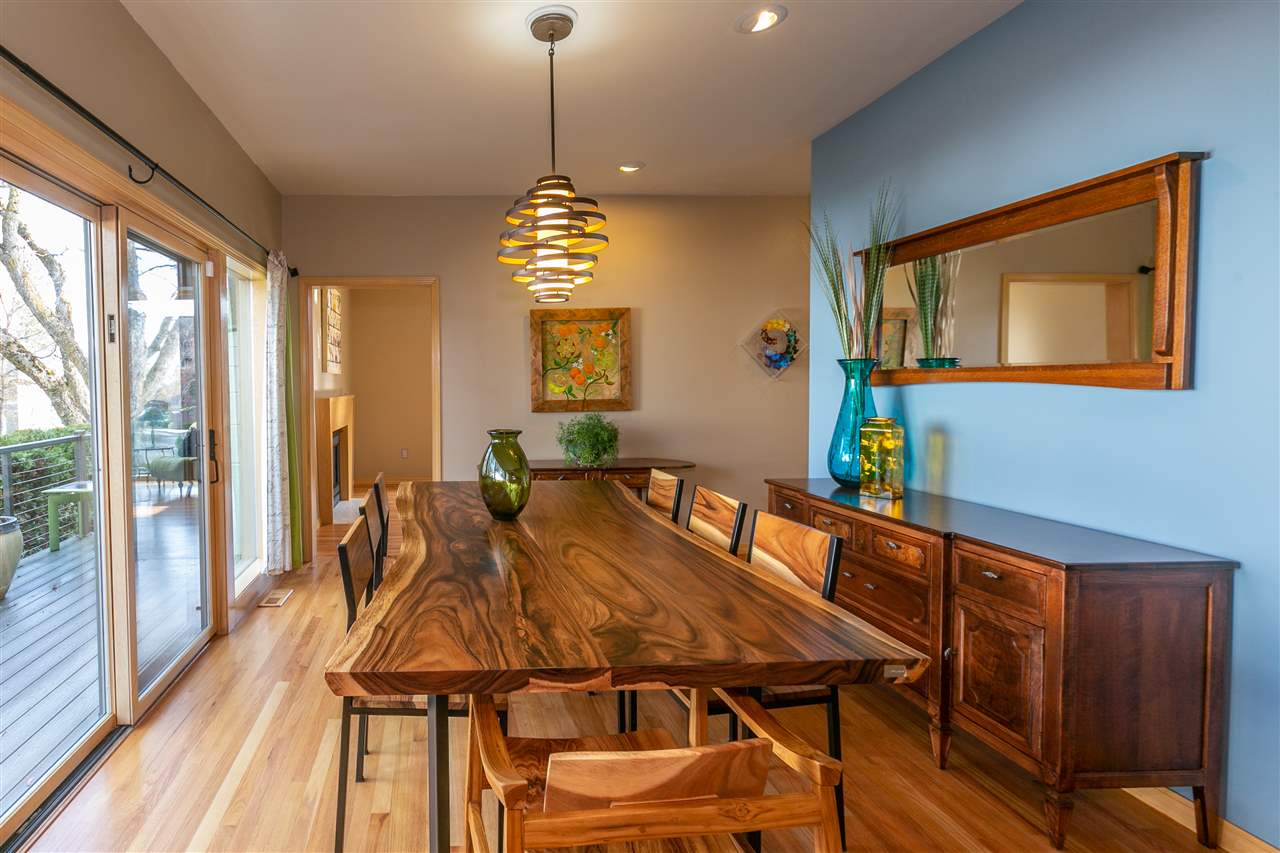 910 East Overbluff Road Spokane, WA 99203 - Photo 4 of 20 Gallery Image 4