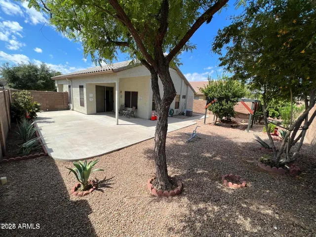 $1,850 | 15796 West Latham Street, Goodyear, AZ 85338