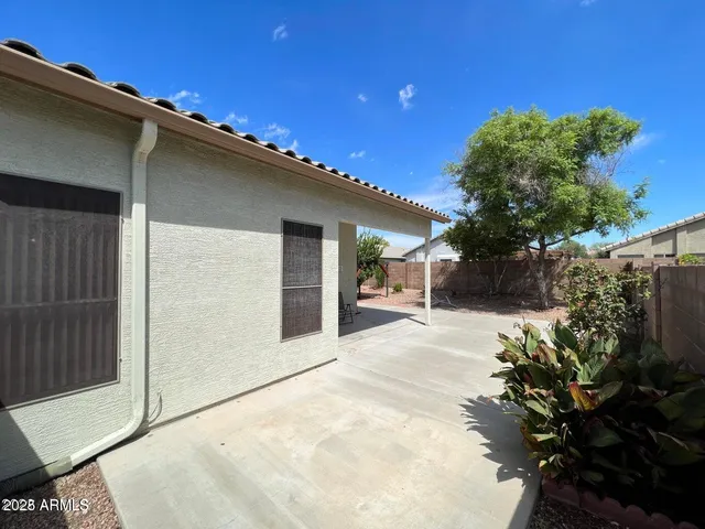 $1,850 | 15796 West Latham Street, Goodyear, AZ 85338