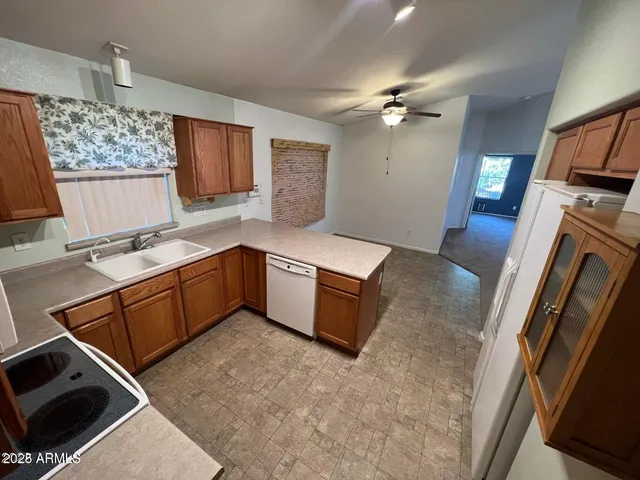 $1,850 | 15796 West Latham Street, Goodyear, AZ 85338