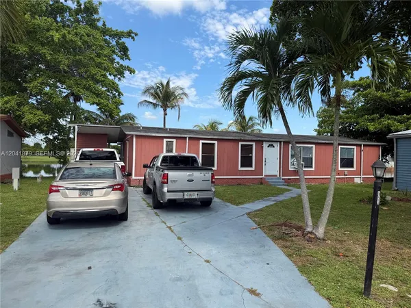 $2,000 | 20606 Northwest Nw 55th Court, Unit A, Opa-Locka, FL 33055