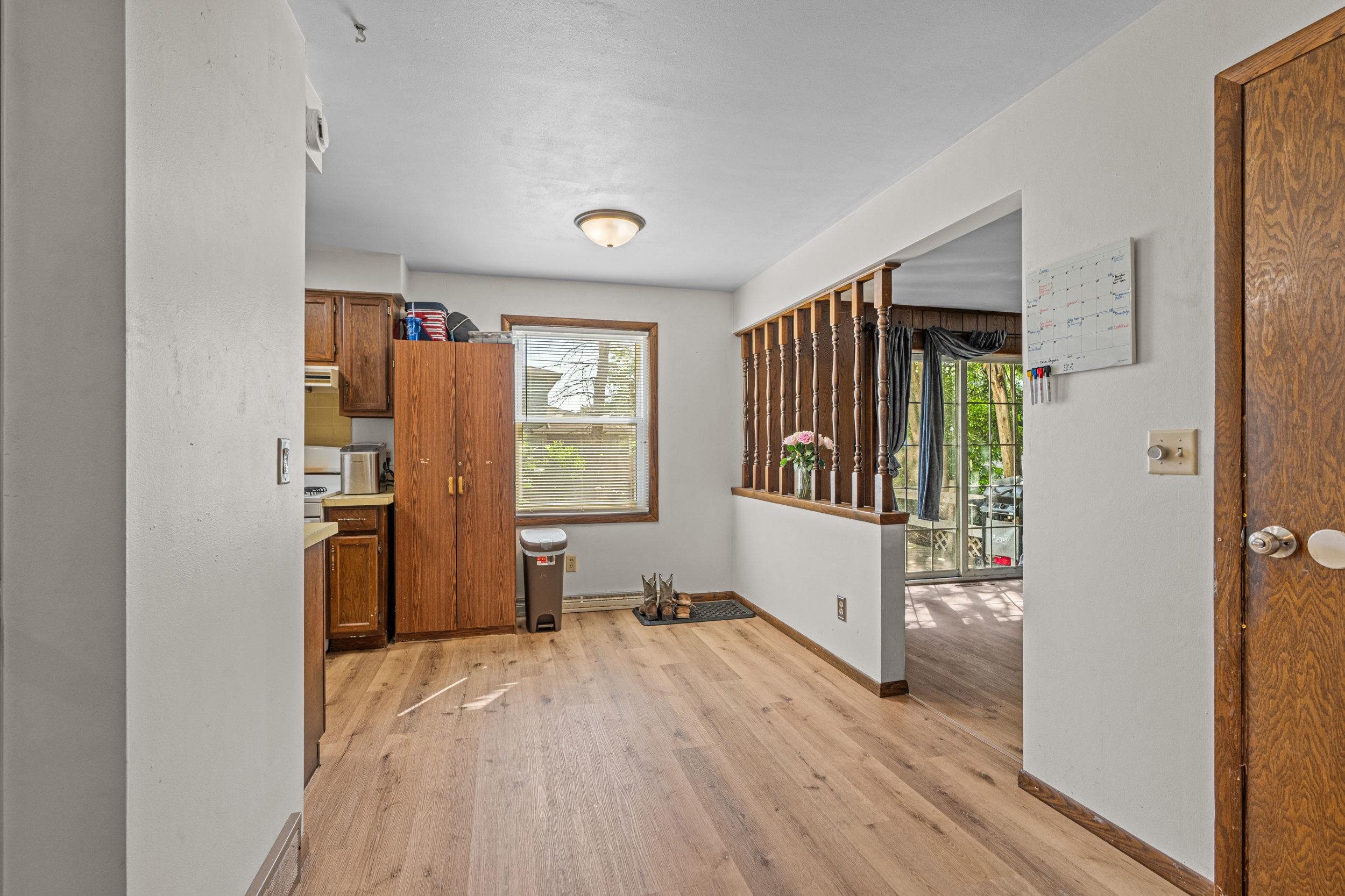 706 North Hawthorne Drive Appleton, WI 54915 - Photo 6 of 64