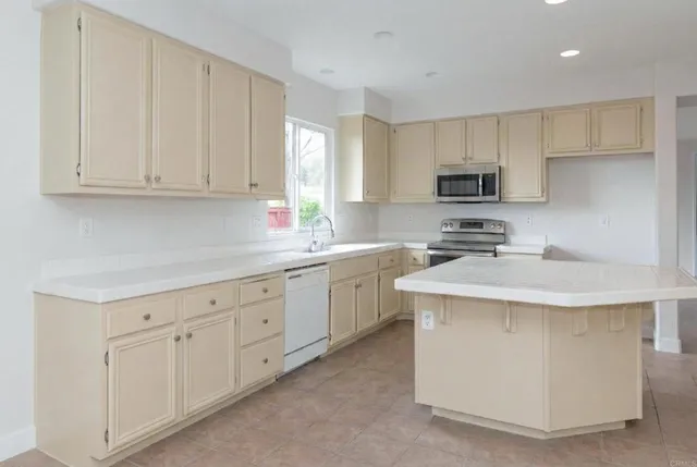 $729,900 | 44006 Terraza Court, Temecula, CA 92592