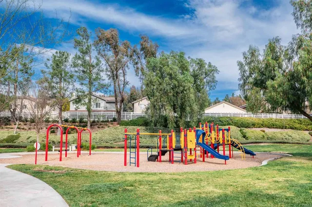 $729,900 | 44006 Terraza Court, Temecula, CA 92592