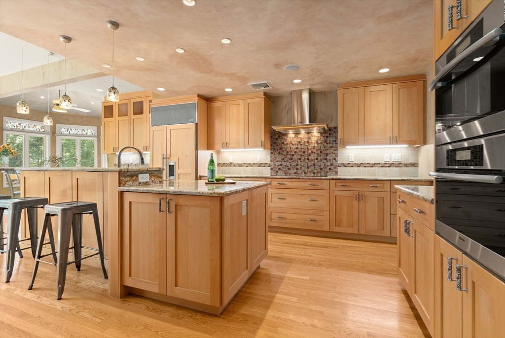 176 Paulson Road Newton, MA 02468 - Photo 8 of 23