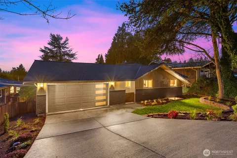 $1,279,998 | 7010 Northeast 153rd Place, Kenmore, WA 98028