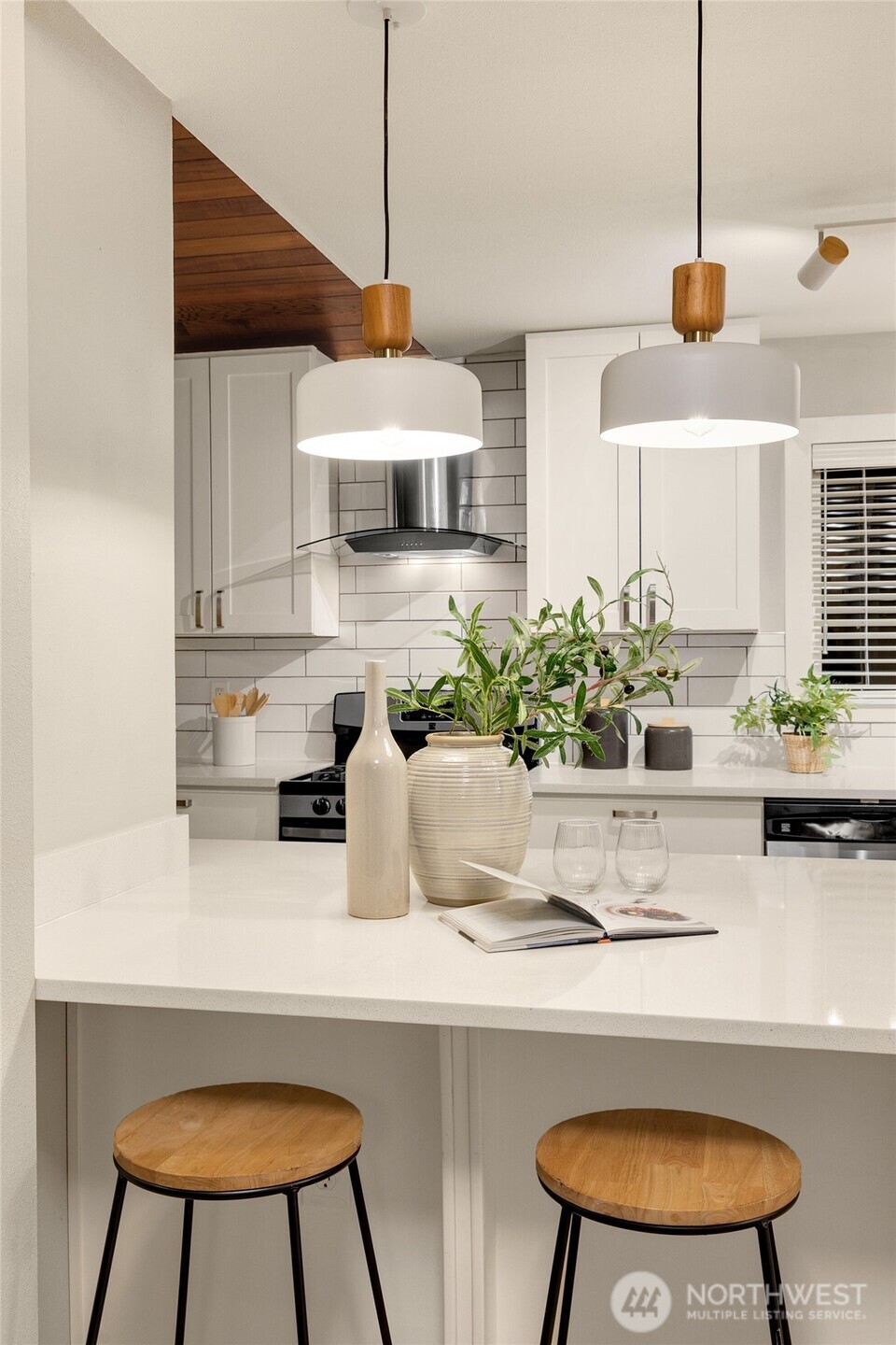 7010 Northeast 153rd Place Kenmore, WA 98028 - Photo 14 of 37