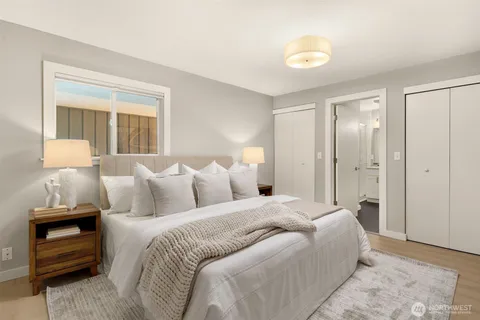 $1,279,998 | 7010 Northeast 153rd Place, Kenmore, WA 98028