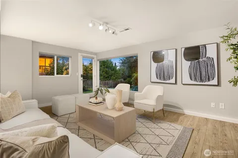 $1,279,998 | 7010 Northeast 153rd Place, Kenmore, WA 98028