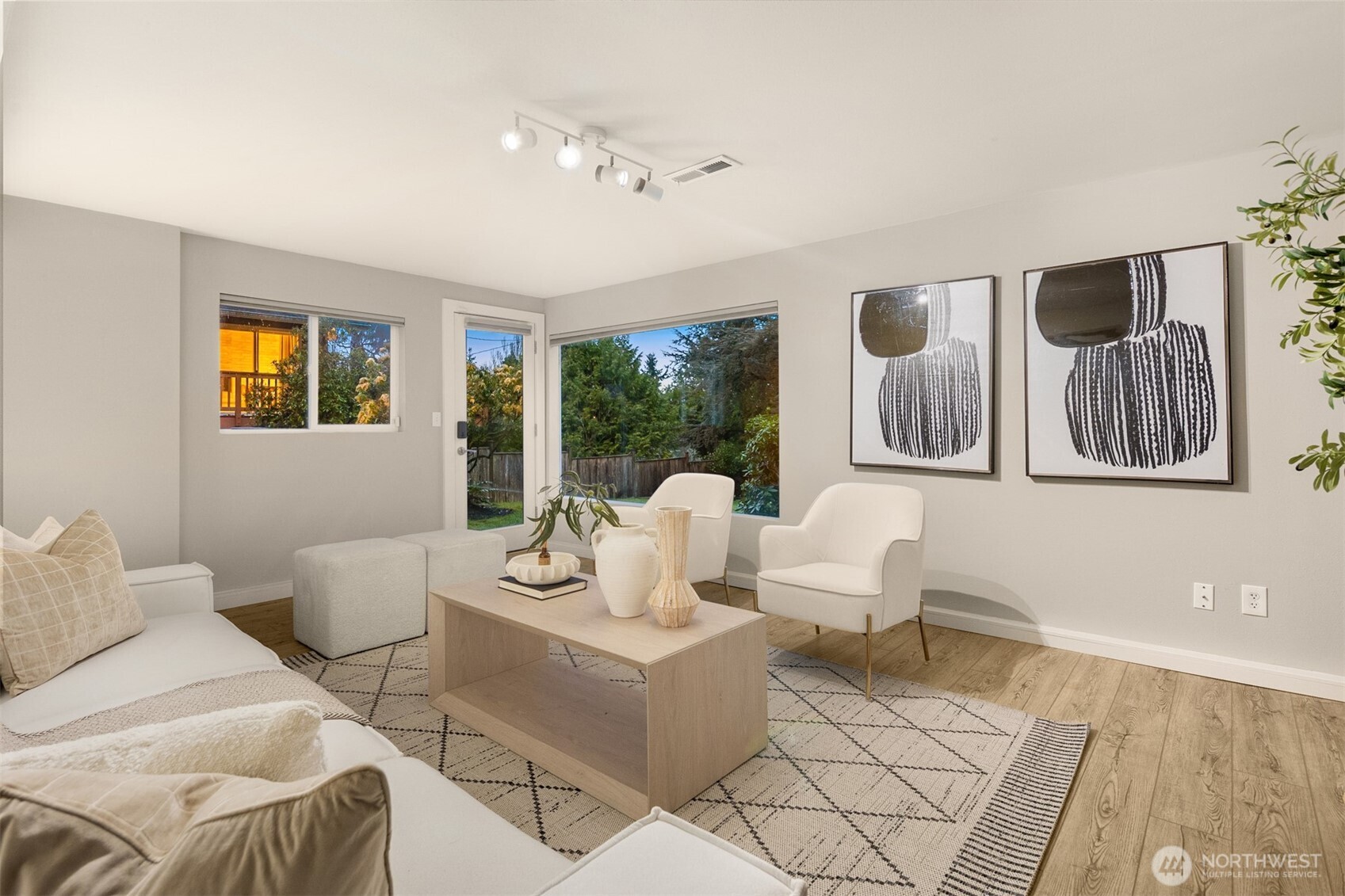 7010 Northeast 153rd Place Kenmore, WA 98028 - Photo 23 of 37