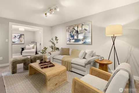 $1,279,998 | 7010 Northeast 153rd Place, Kenmore, WA 98028