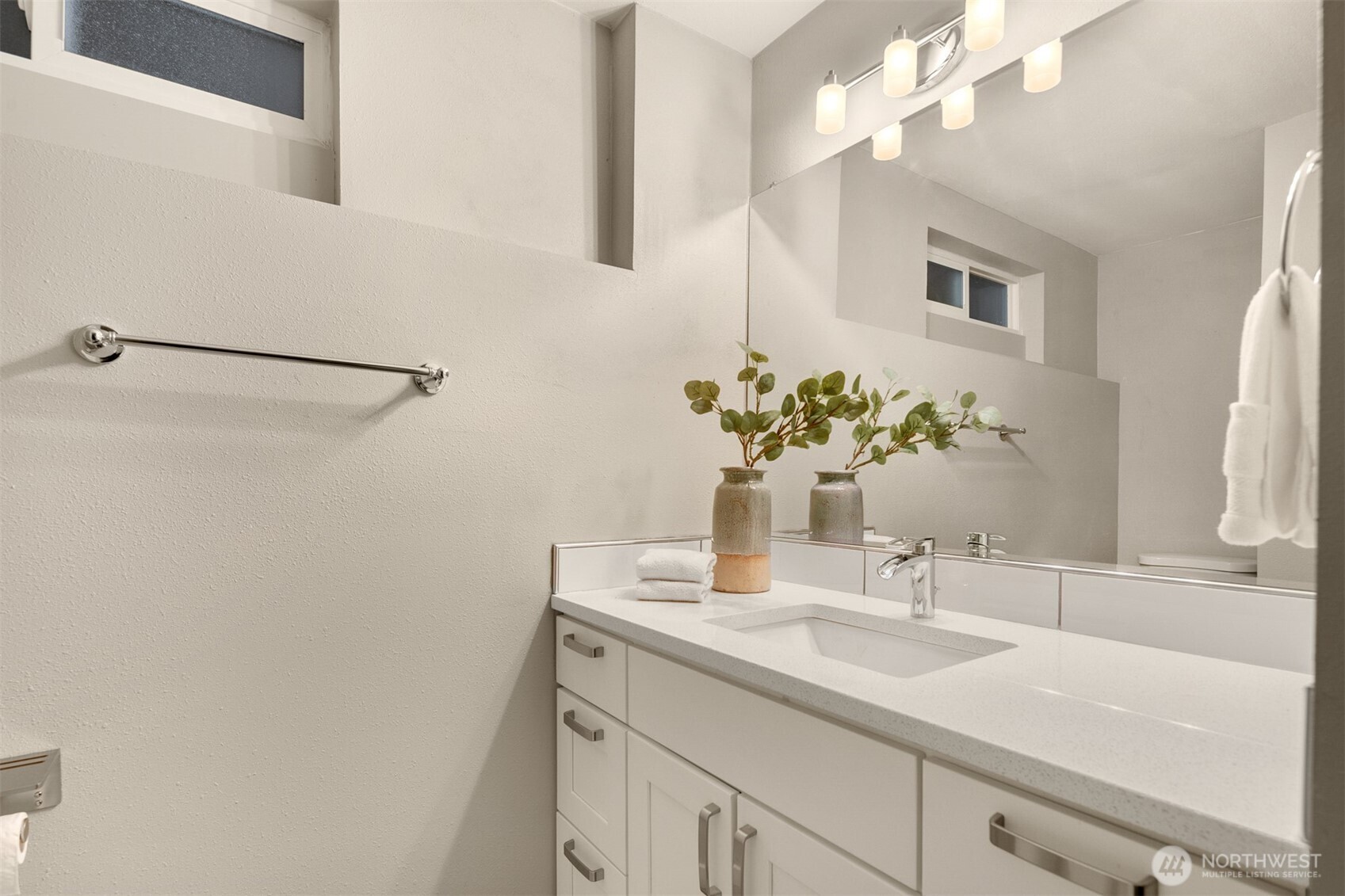 7010 Northeast 153rd Place Kenmore, WA 98028 - Photo 30 of 37