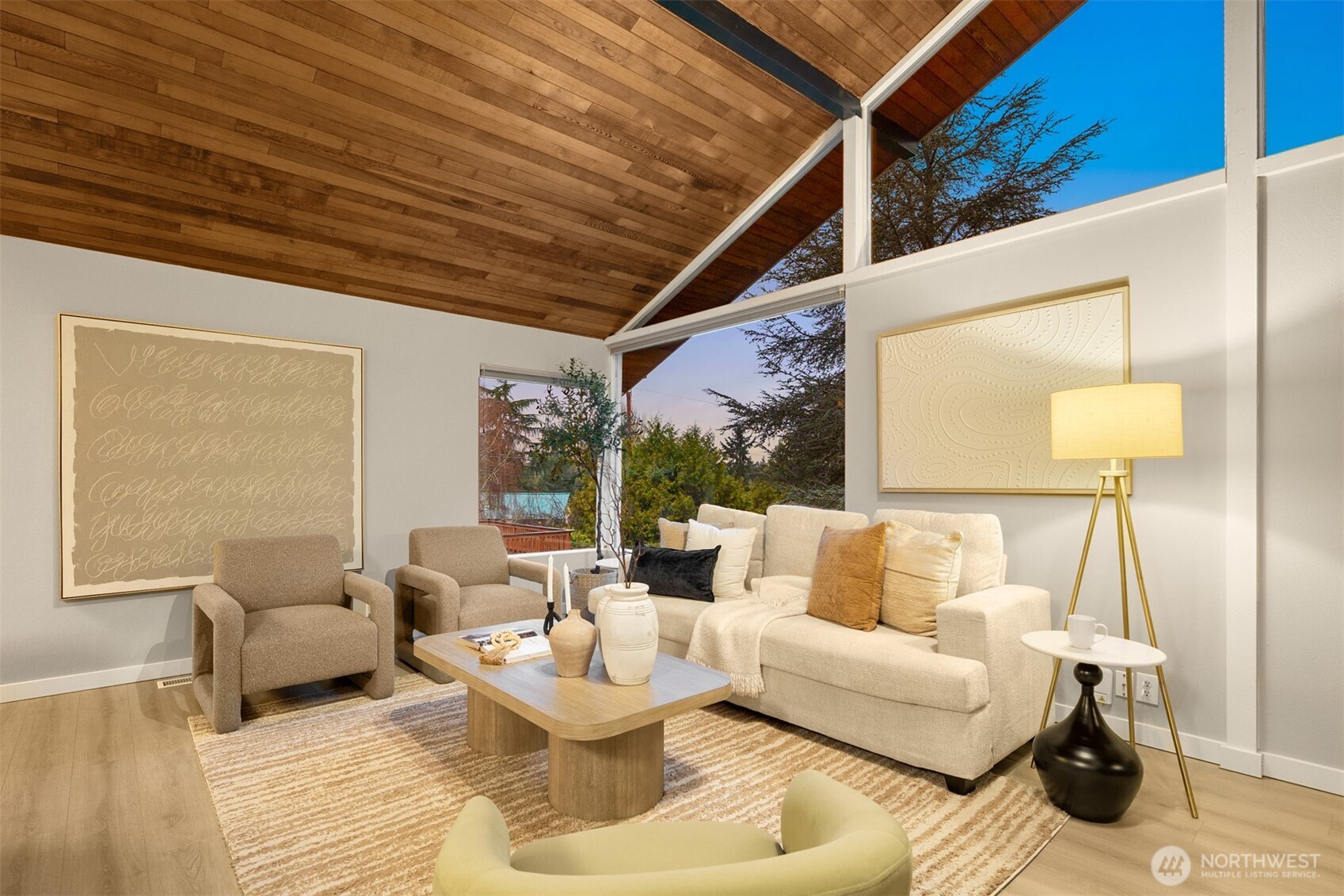 7010 Northeast 153rd Place Kenmore, WA 98028 - Photo 3 of 37