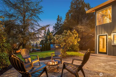 $1,279,998 | 7010 Northeast 153rd Place, Kenmore, WA 98028