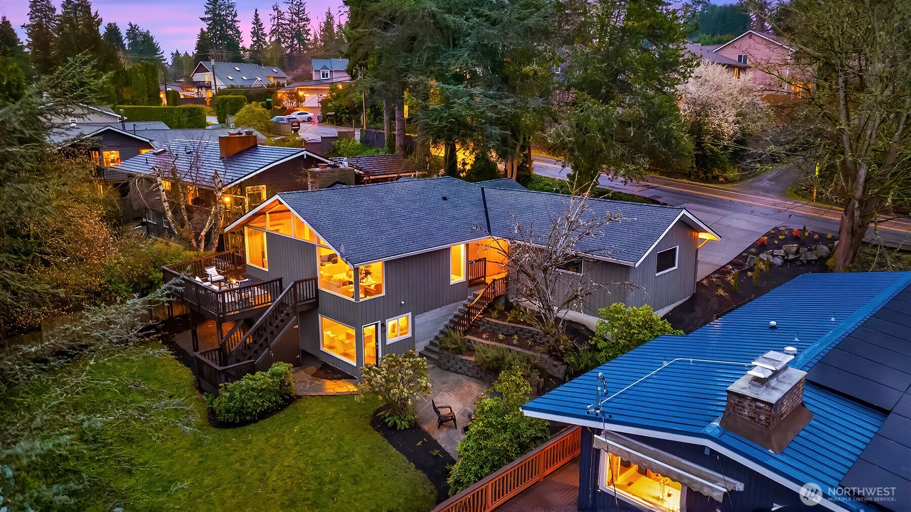 7010 Northeast 153rd Place Kenmore, WA 98028 - Photo 35 of 37