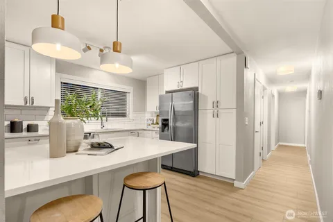 $1,279,998 | 7010 Northeast 153rd Place, Kenmore, WA 98028