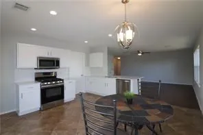 $2,000 | 800 Riverway Lane, Leander, TX 78641