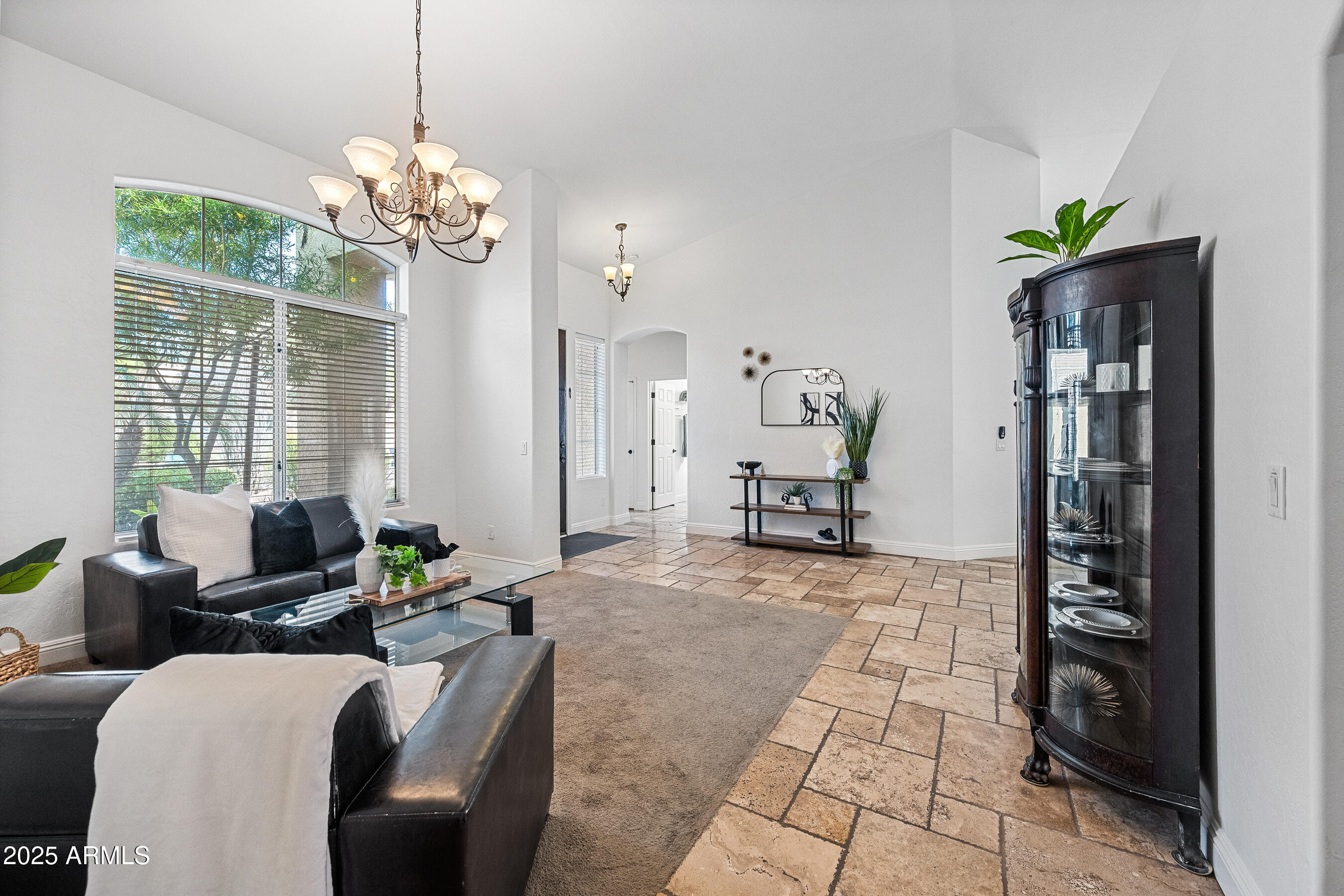 1541 West Chilton Avenue Gilbert, AZ 85233 - Photo 5 of 71 Living Room