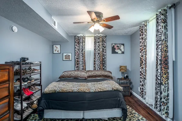 $299,900 | 817 16th Street, Bettendorf, IA 52722