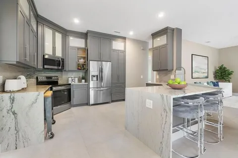 $1,399,000 | 1650 Southwest 2nd Avenue, Boca Raton, FL 33432