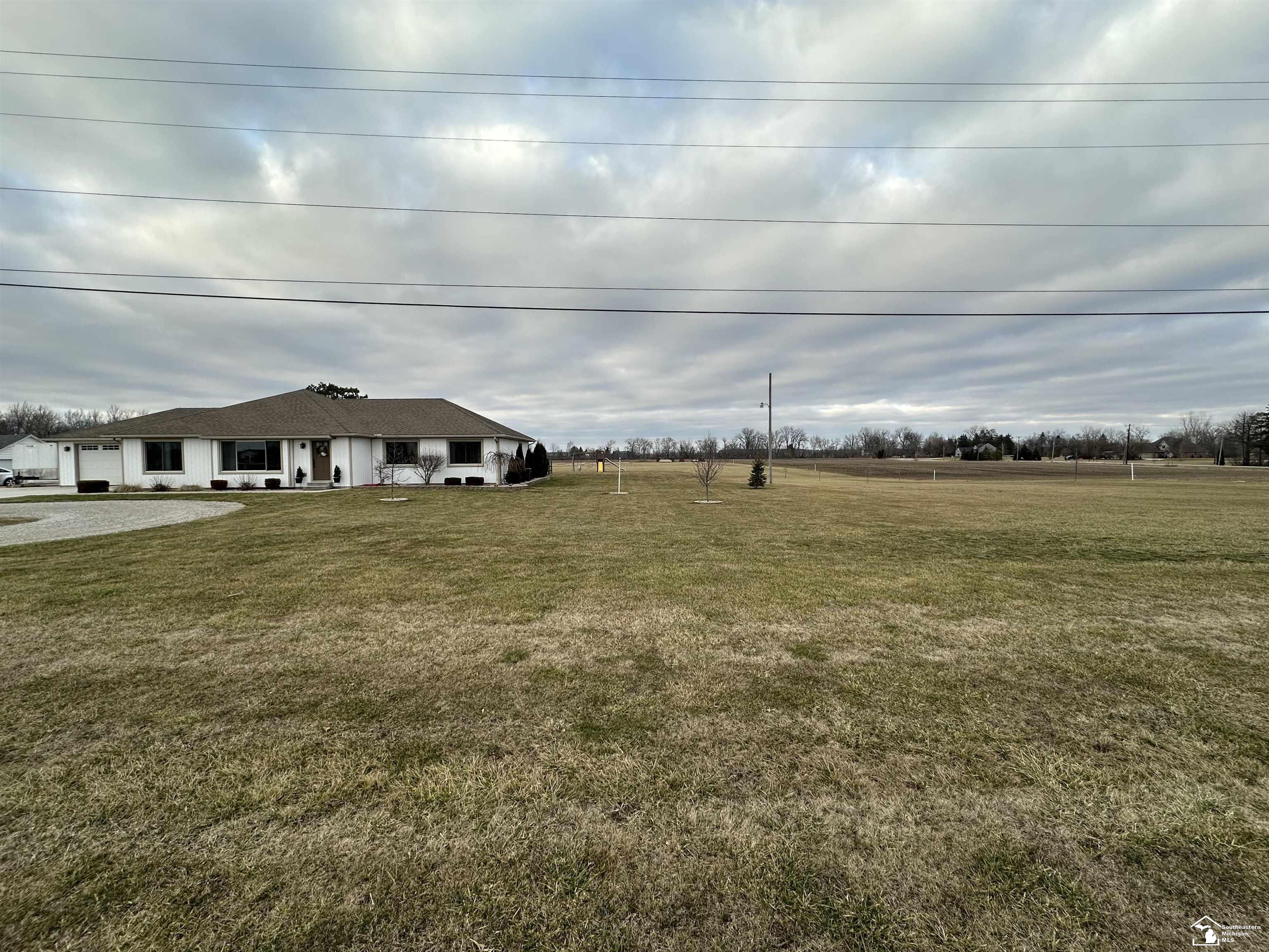 5050 South Custer Road Monroe, MI 48161 - Photo 13 of 54