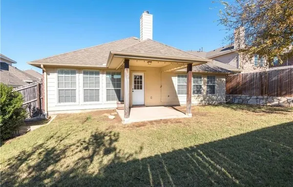 $2,800 | 8617 Laughing Waters Trail, McKinney, TX 75070