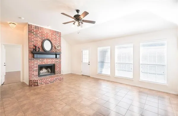 $2,800 | 8617 Laughing Waters Trail, McKinney, TX 75070